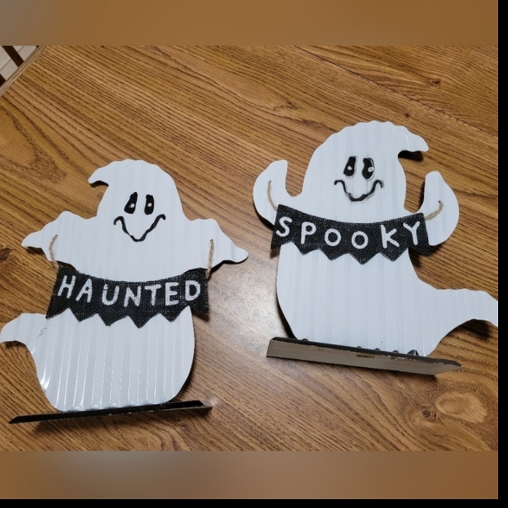 Set of 2 Halloween Ghost Metal Tin Signs, HAUNTED and SPOOKY decor
